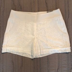 Maurices White Lace Smart Shorts Size 5/6
